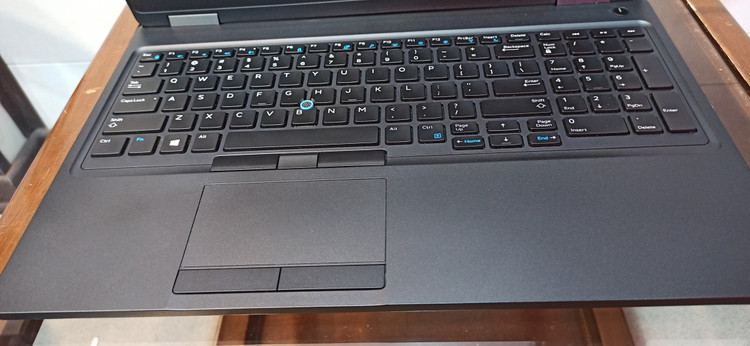 لپتاپ لمسی لتیتیود دل 5591 Dell 5591 Core i5(8300H)- DDR4 8G- SSD 256- UHD 630- FHD Touch "15